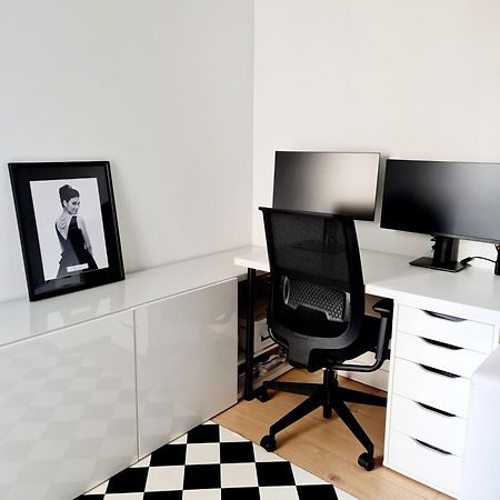 Chambre, Salle De Bain Et Salon Prive - Paris La Defense بيتّو المظهر الخارجي الصورة