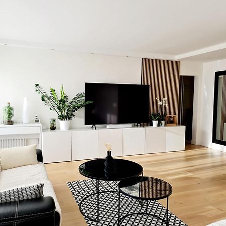 Chambre, Salle De Bain Et Salon Prive - Paris La Defense بيتّو المظهر الخارجي الصورة