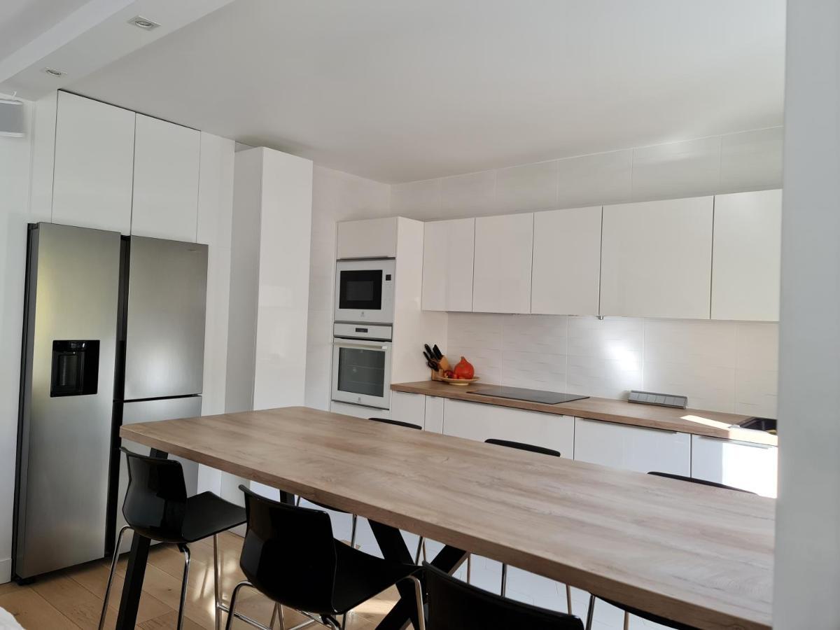Chambre, Salle De Bain Et Salon Prive - Paris La Defense بيتّو المظهر الخارجي الصورة